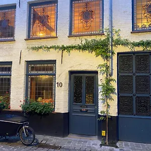 Bed and breakfast Huyze Peerdenbrugghe, Brujas